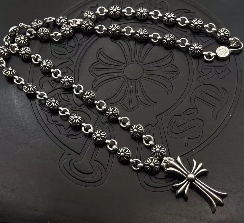 CH LOGO NECKLACE -9