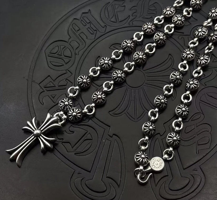 CH LOGO NECKLACE -9